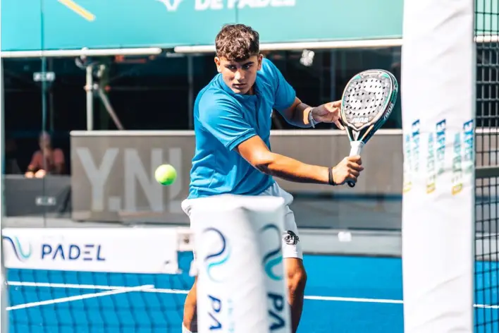 Veiligheid op de padelbaan: waarom stootkussens geen luxe zijn